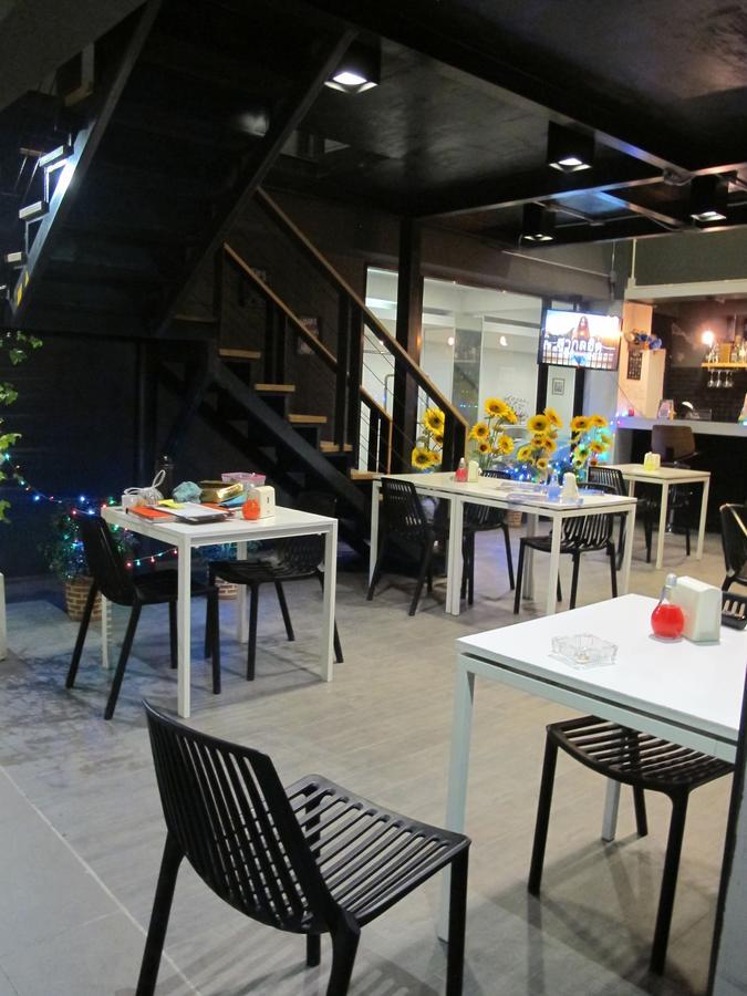 The Airy Residence Bangkok Esterno foto